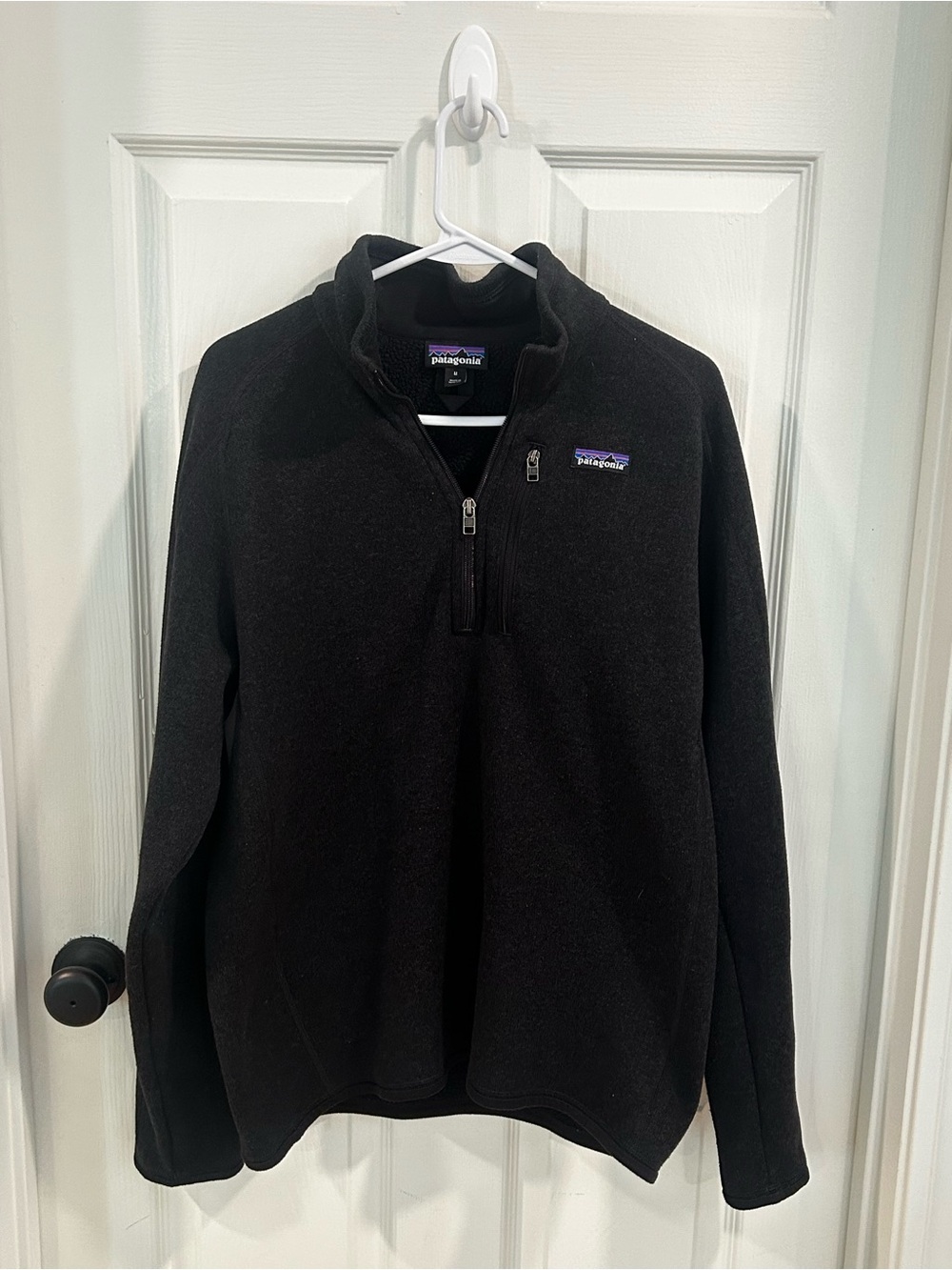 Patagonia Men’s Black Quarter-Zip Fleece Pullover